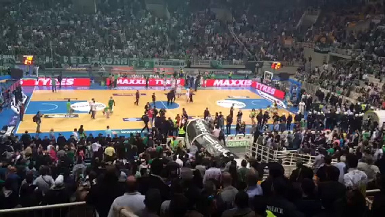Η εισβολή και η διακοπή