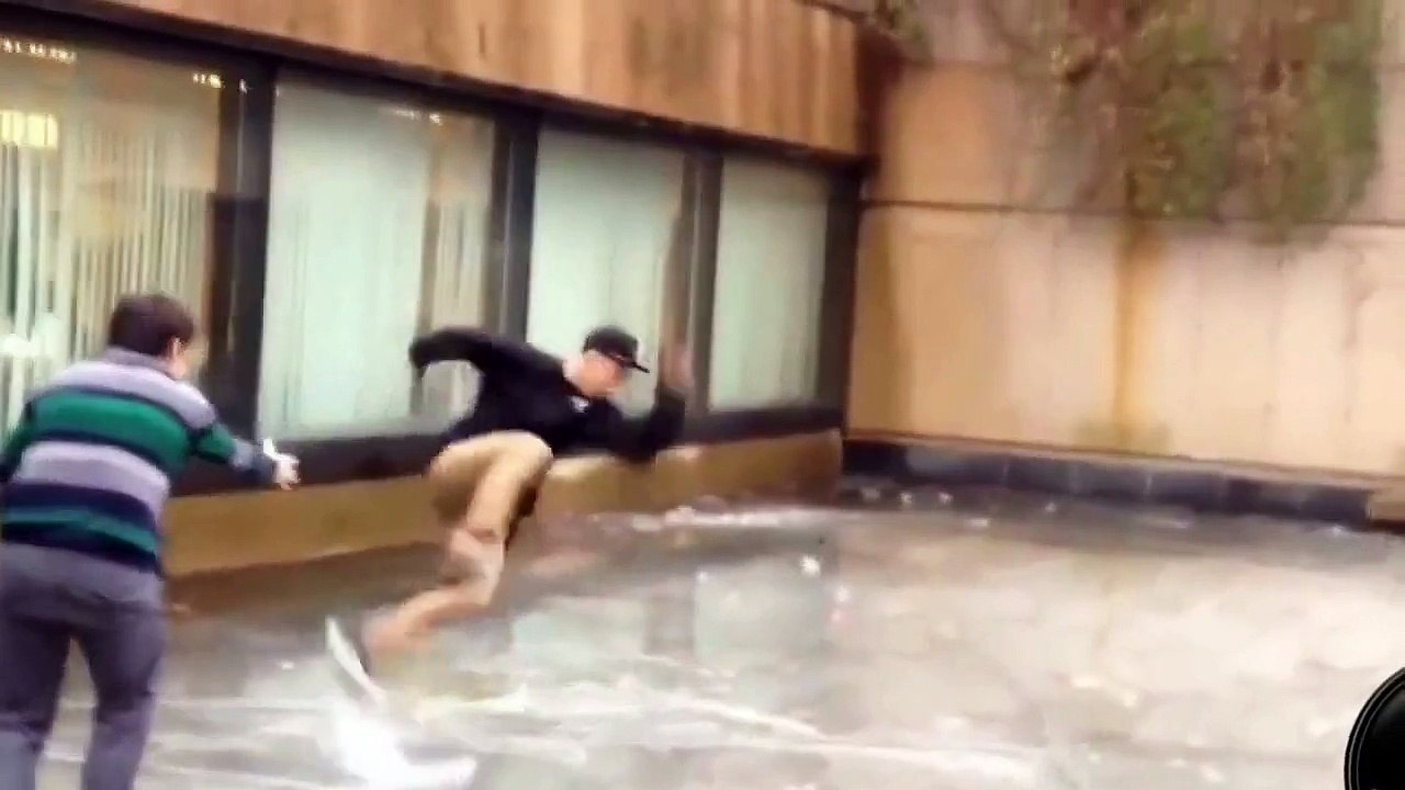 Funny Accident Videos , Komik Buz Kırılması Kazaları 2015 , Komik Kazalar 2015