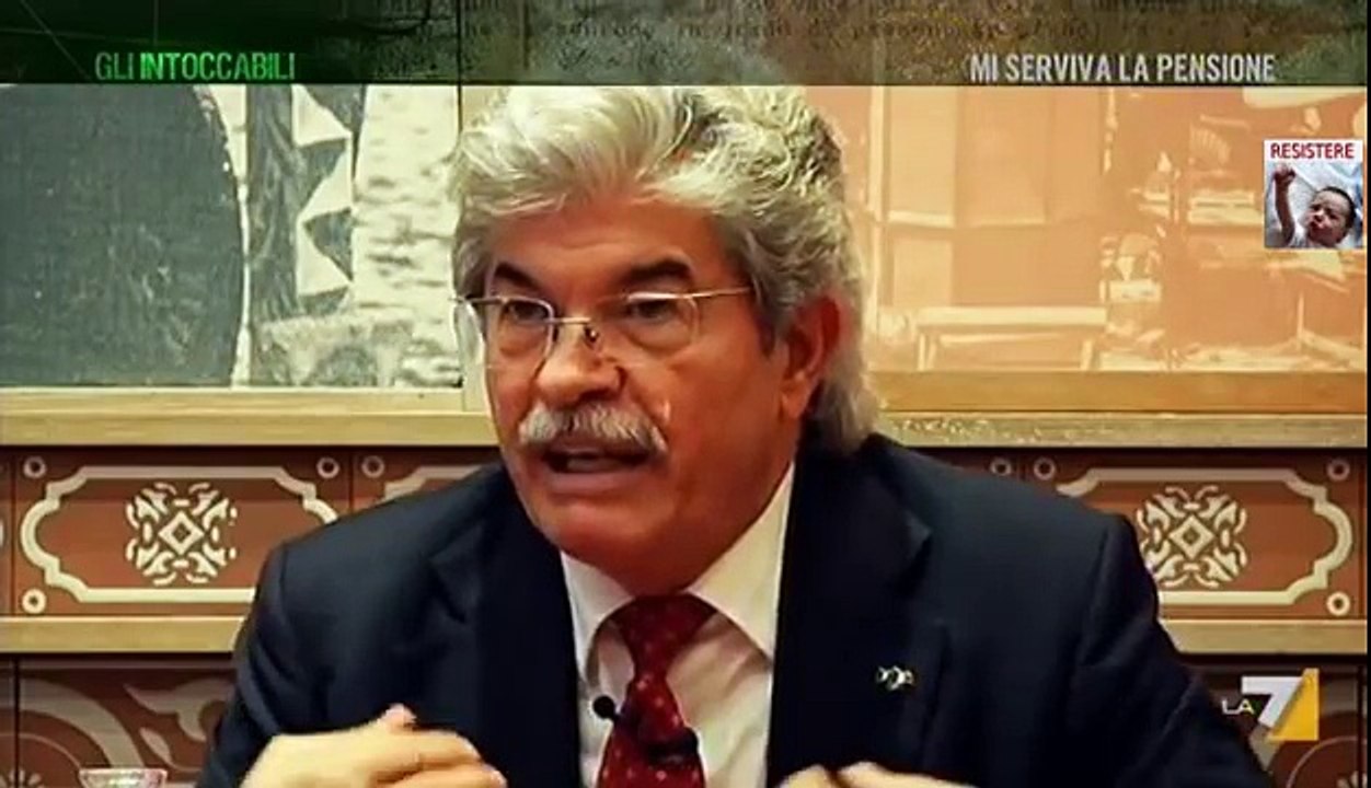 Telecamera nascosta in parlamento svela la compravendita dei deputati.