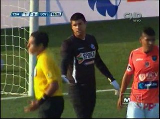 Deportivo Municipal: Luis Cardoza le dejó la pierna en alto a Erick Delgado