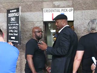 Lennox Lewis komt pasje afhalen voor Grand Garden Arena