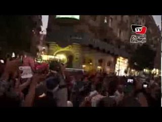 اشتباكات محدودة بين مؤيدي «السيسي» ومعارضيه أمام مسرح باسم يوسف