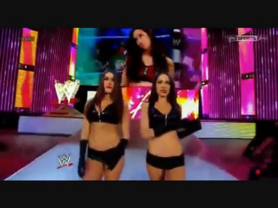 WWE Raw Review 5-6-13 Brock Lesnar Invades WWE - Extreme Rules 2013 Extreme Build