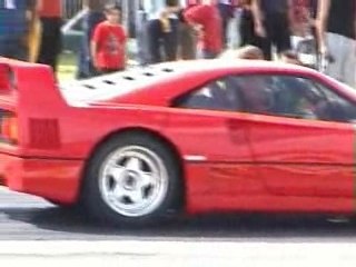 Run Ferrari F40 Vs Helicoptère