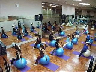 Fitball Cardio and Dance.wmv