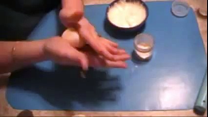 How to make a quick Gumpaste with Fondant and Tylose Powder