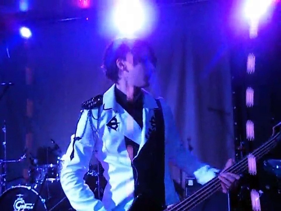 BLUST - Corrupted Seed (live)