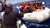 Ιταλία: Τρεις χιλιάδες μετανάστες σε μία εβδομάδα περισυνέλεξε η ιταλική ακτοφυλακή