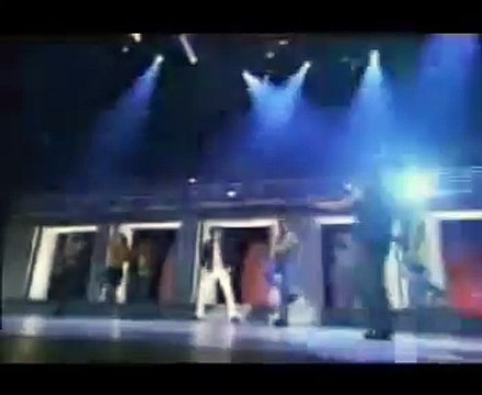 Usher Vs. Michael Jackson - Robot Dance Moves