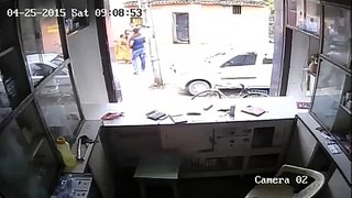 Nepal Earthquake caught on CCTV Footage