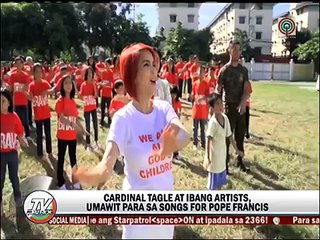 Cardinal Tagle umawit para kay Pope Francis