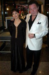 İpek Açar'ın Telefonu Susmak Bilmiyor!