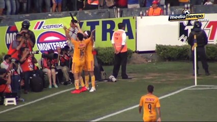 Los Goles del: Tigres vs Chivas (2-1)