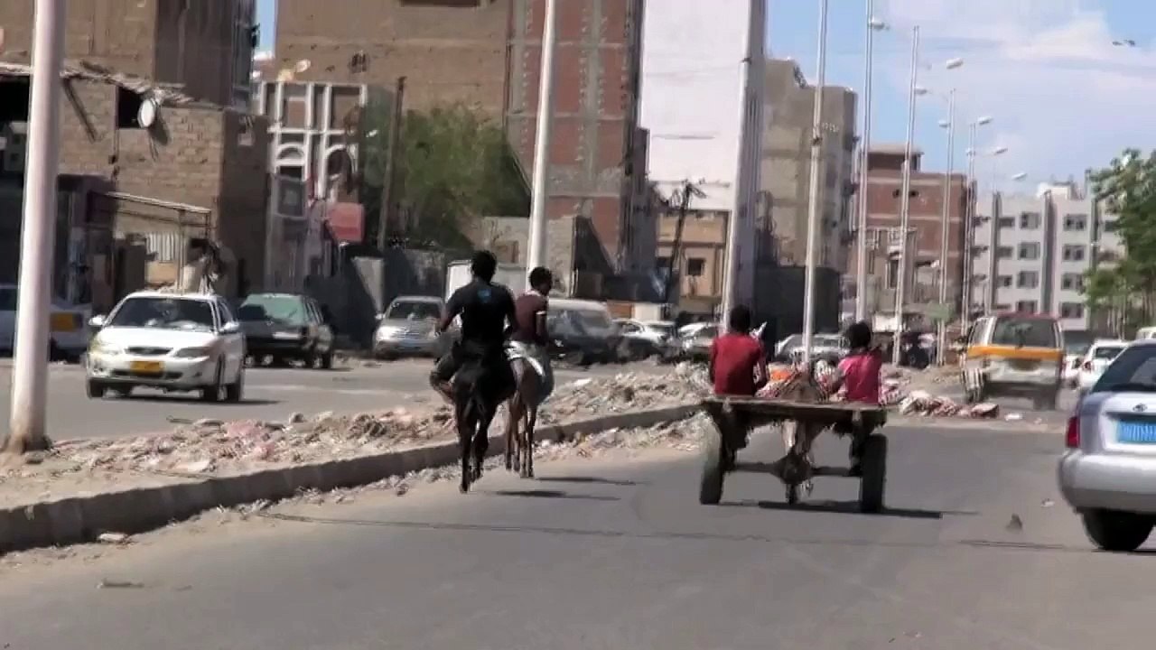 Aftermath of fighting in the streets of Aden, Yemen