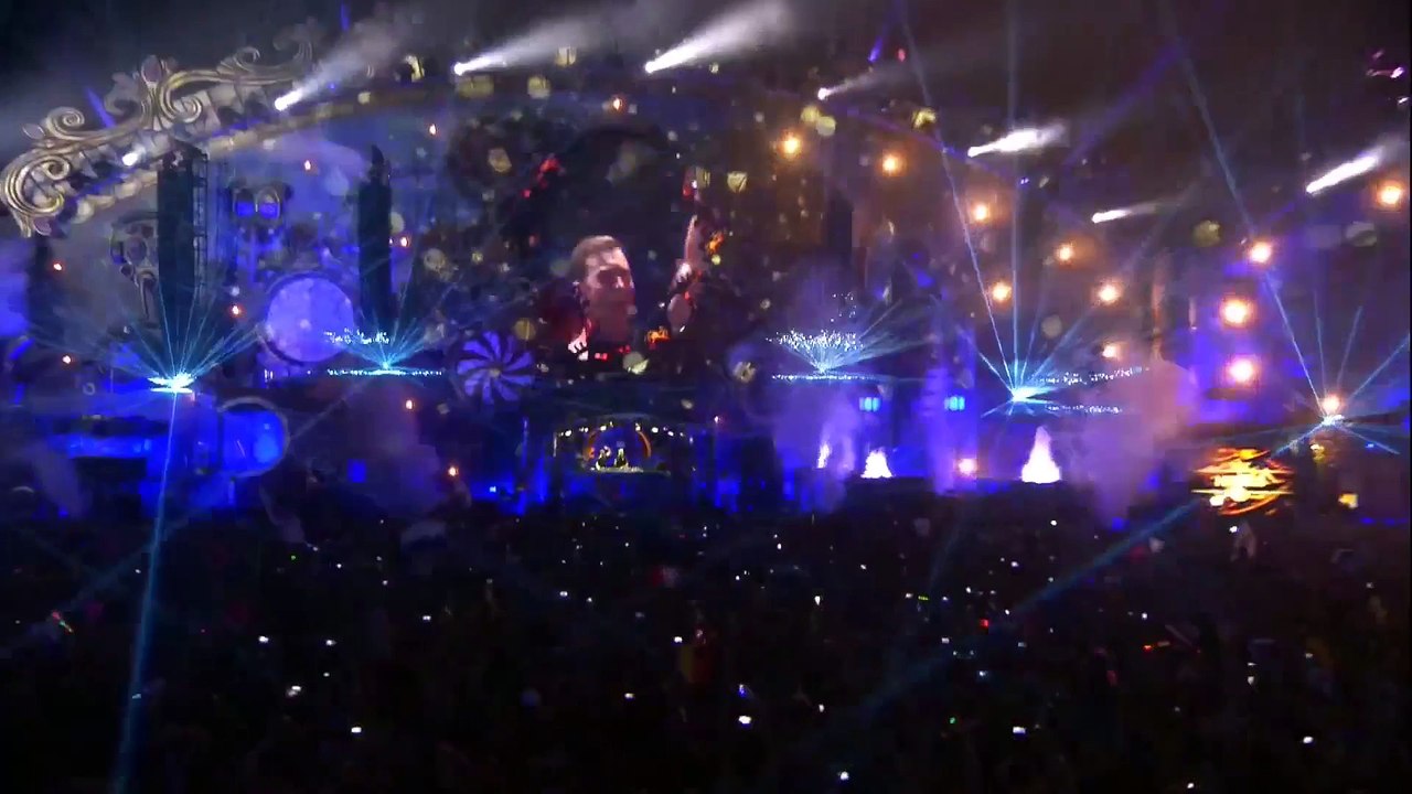 Hardwell & Tiësto Written in reverse live tomorrowland 2014