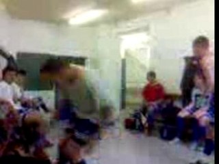 VESTIAIRE PSB AVANT MATCH 2