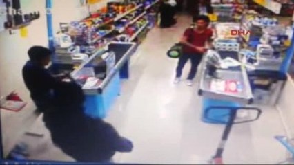 Adıyaman Soymaya Geldiği Markette Tüfeğini Çalışanlara Kaptırdı