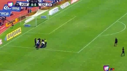 Pumas vs Cruz Azul Keeper Inury 03.05.2015