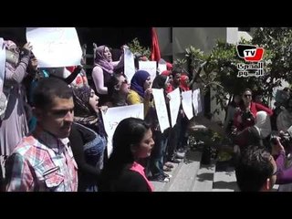 «عبد المقصود» يعتذر عن «ندوة إعلام» بعد تظاهر الطلاب