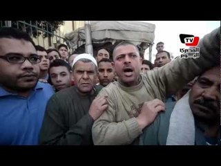 أهالي يمثلون بجثث متهمين بخطف أطفال في المحلة