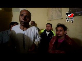 أهالي المحلة يعتدون على متهمة  بخطف أطفال