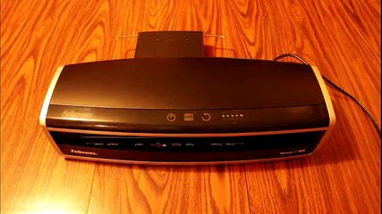 Fellowes Venus2 125 Laminator! Fast! Easy to use!