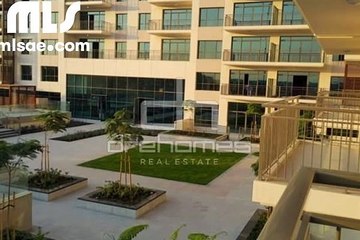 3 Bedroom with Full Golf Course View   - mlsae.com