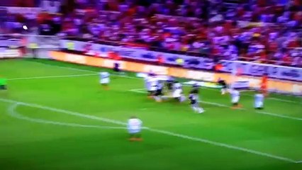 Real Madrid: niño es impedido de saludar a sus ídolos en pleno partido