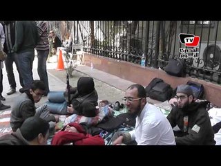 «الحكومة» ترد على مطالب «الأطباء» بكردون أمني