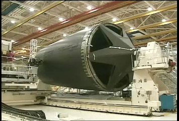 Construction of composite fuselage section of a Boeing 787