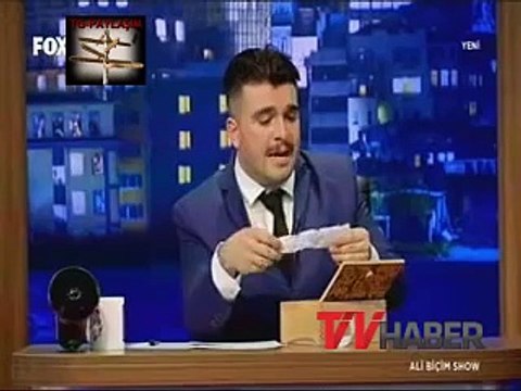 Kiraz Mevsimi Dizisi Oyunucusu Nilperi Şahinkaya Kucak Dansı Hayranlığı