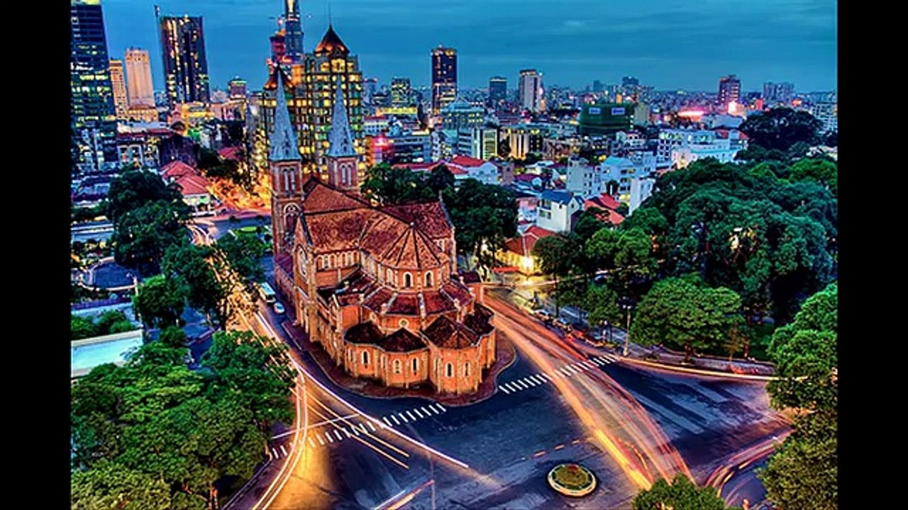 Modern Ho Chi Minh City - Vietnam Economy 2012