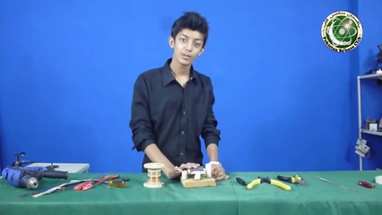 How to make simple Electric Generator (Urdu with English sub-title)