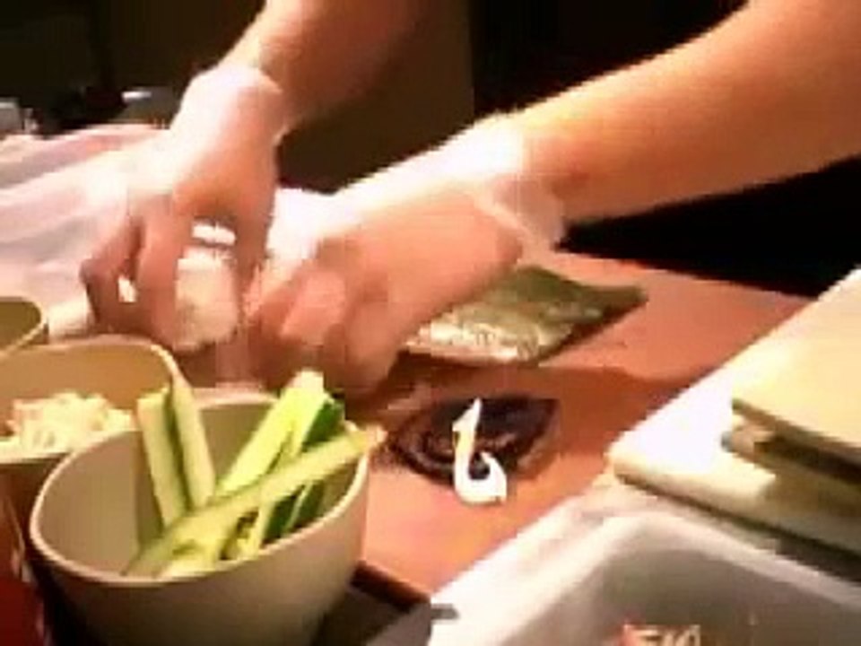Sushi how-to: Make a hand roll
