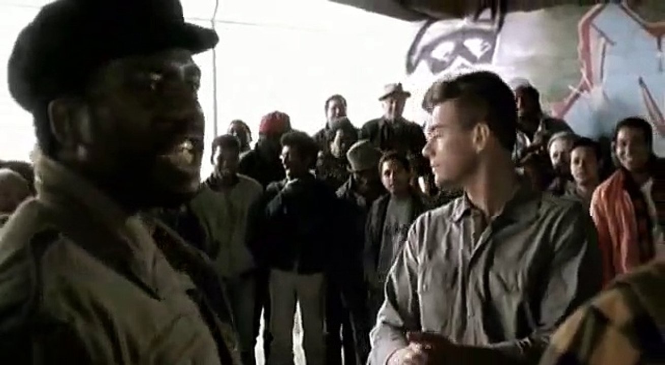 Amazing Van Damme Fight Scene - Lionheart
