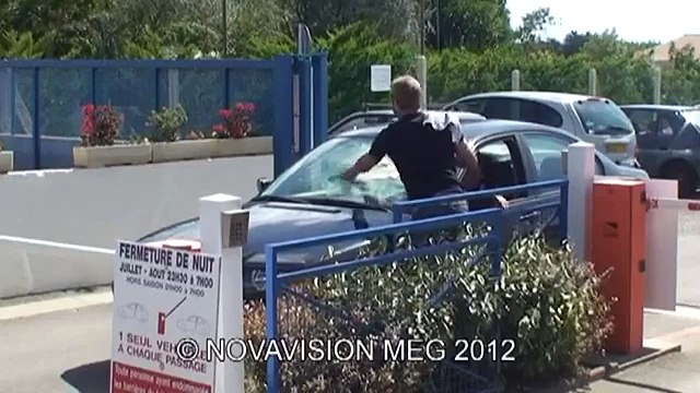 Windshield Wipers Prank _ Leave my car alone !