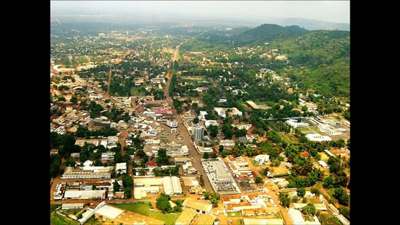 Formidable Musiki (Central African Republic) - Apres Tout (Musique Centrafricaine)
