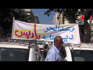 سائقو «التاكسي الأبيض» يهددون بالإضراب