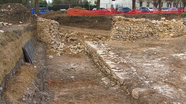 Fouilles archéologiques sur le site de Ville Evrard à Neuilly-sur-Marne