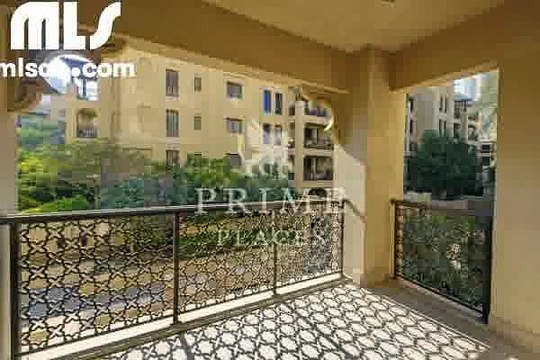 Beautiful 2 Bedroom Apartment With Amazing Community View For Sale In Old Town Reehan Downtown Dubai. A Well priced Property For Investment. - mlsae.com