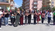 Balıkesir Demirtaş'tan Protesto Eden Kadına Hanımefendiye Nazik Davranılsın Provokasyona Gerek Yok...