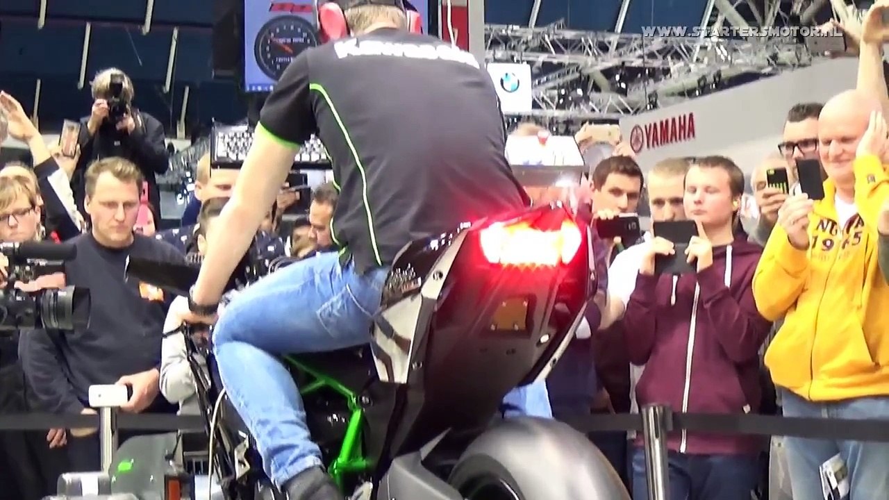 2015 Kawasaki Ninja H2R sound dyno run, 326bhp @ MOTORbeurs Utrecht - sparks from exhaust