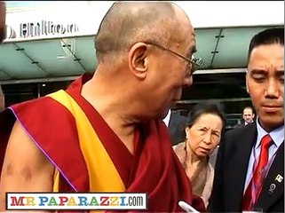 Bobby Brown meets the Dalai Lama who doesnt recognise him!