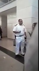 شوفو لفضايح  راقصة تعتدى على ضابط امن فى مطار القاهرة الدولى