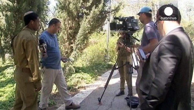 Israeli Prime Minister Benjamin Netanyahu meets with Ethiopian Israeli soldier Damas Pakada