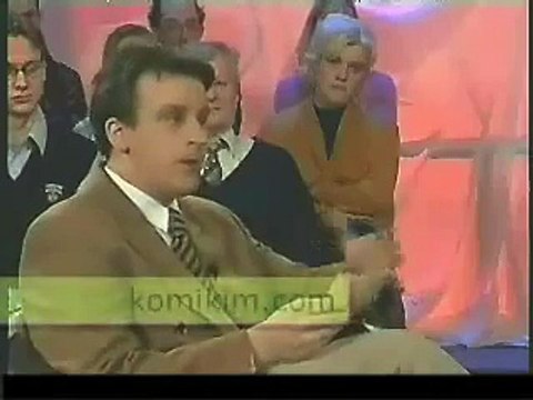 Spiker konuğun sesine kopuyor