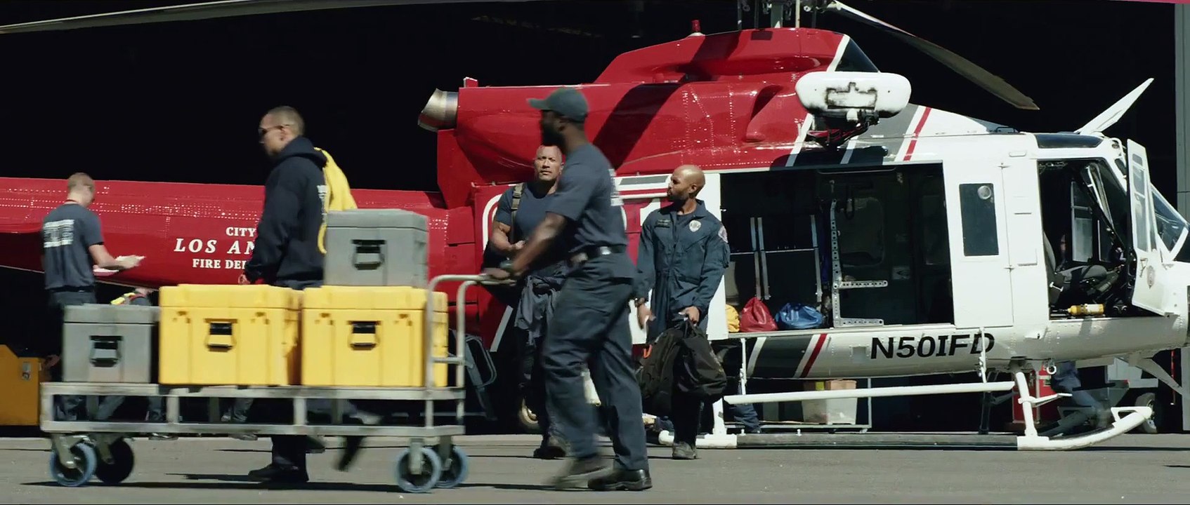 San Andreas Official Trailer #3 (2015) - Dwayne Johnson Movie HD - YouTube