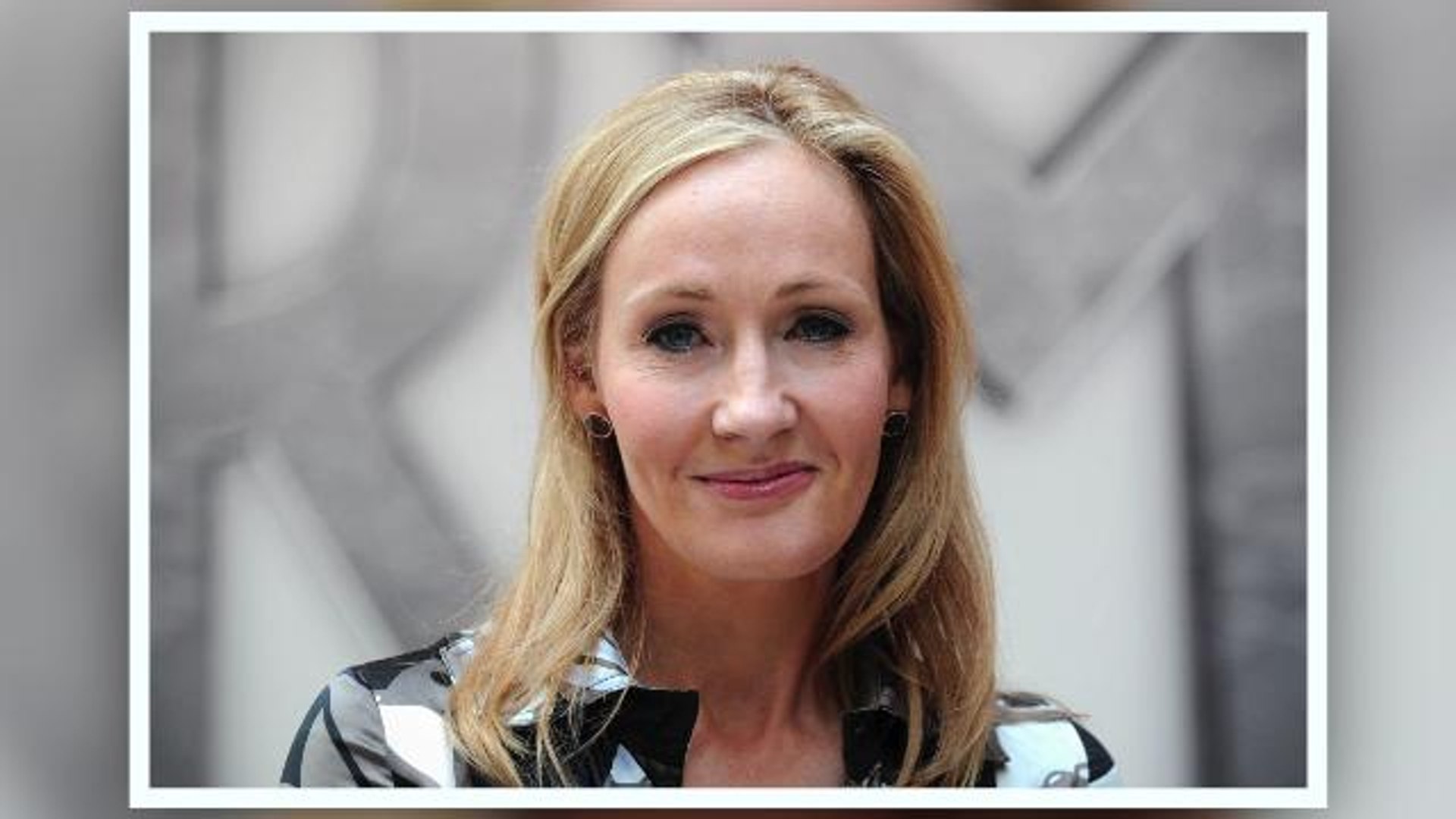 ⁣J.K. Rowling tweets to fan who wanted to 'give up'