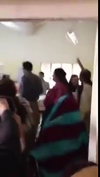 Khawaja Saad Rafique Caught Rigging NA-125 Lahore