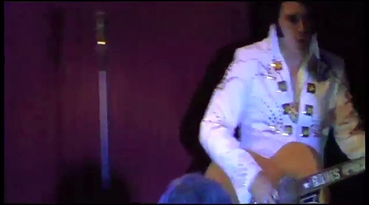 Mike Adams sings 'Elvis Medley' at Elvis Day (video)